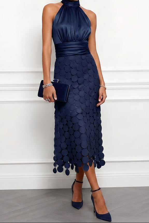 Paloma • Vestido Midi Halter Con Apliques Circulares