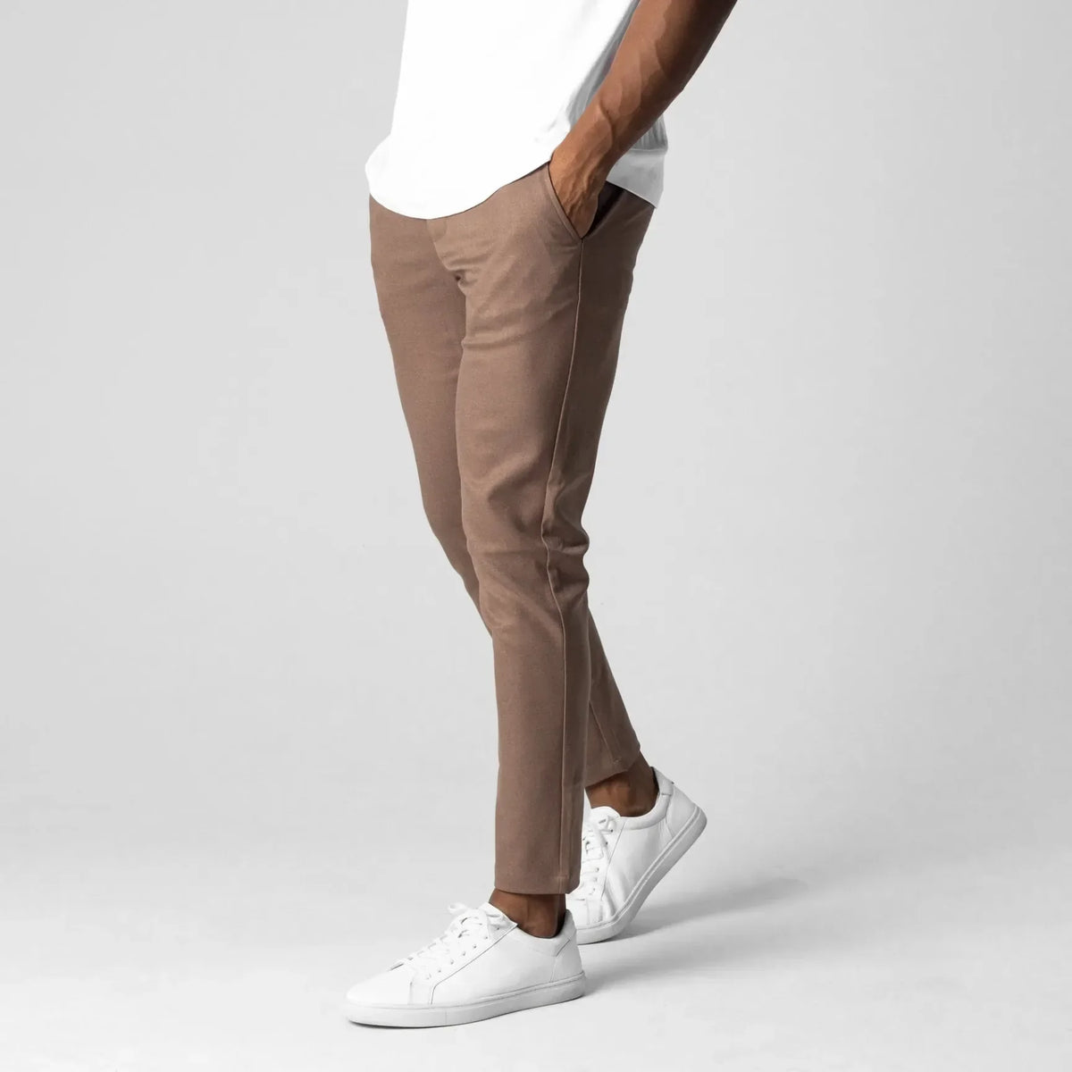 Hugo • Pantalón Chino Elástico