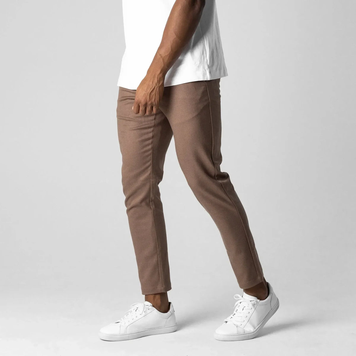 Hugo • Pantalón Chino Elástico